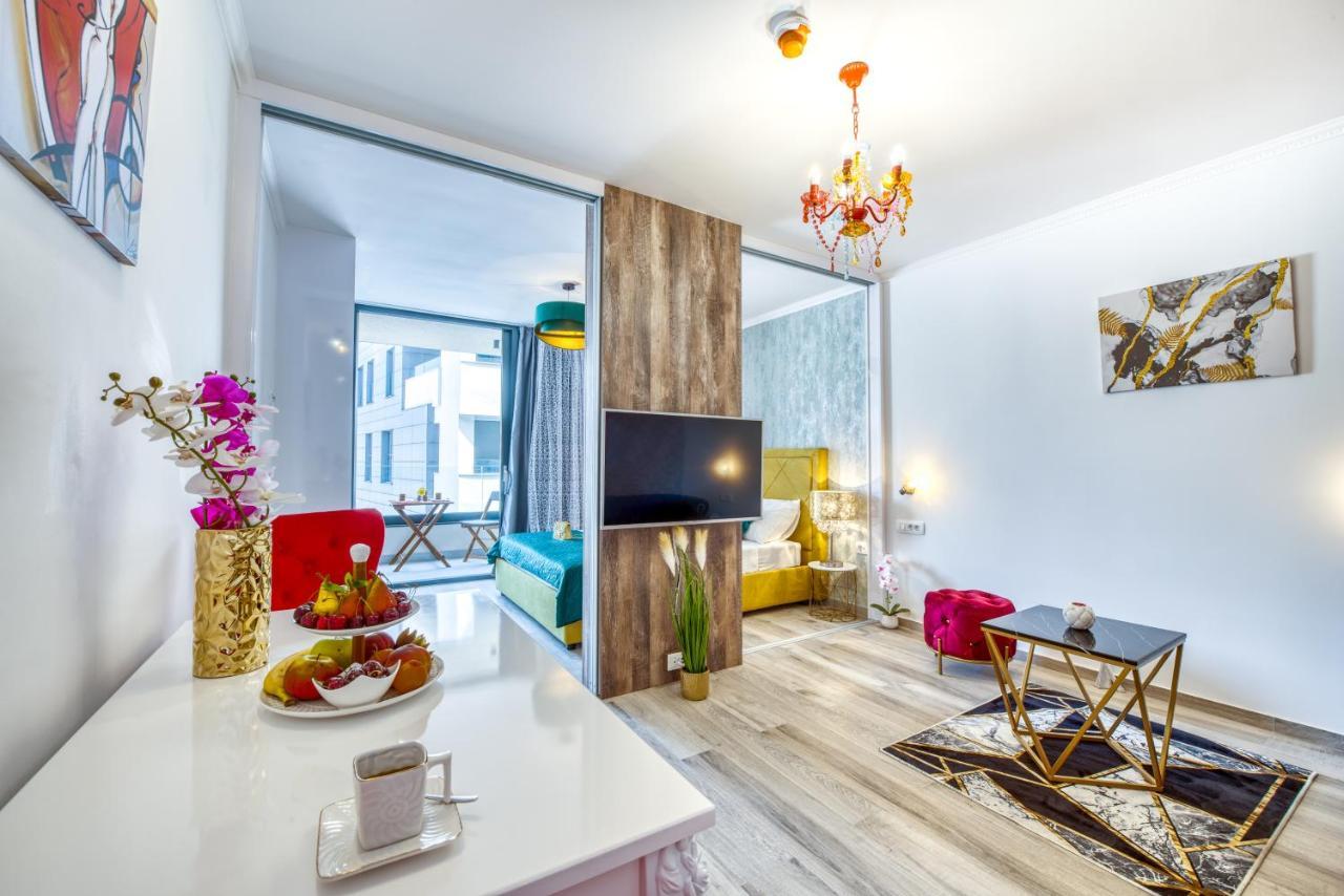 Royal Luxuria Modern *