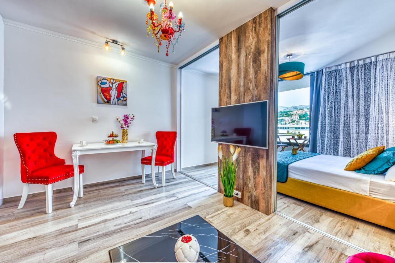 Royal Luxuria Modern Apartman *