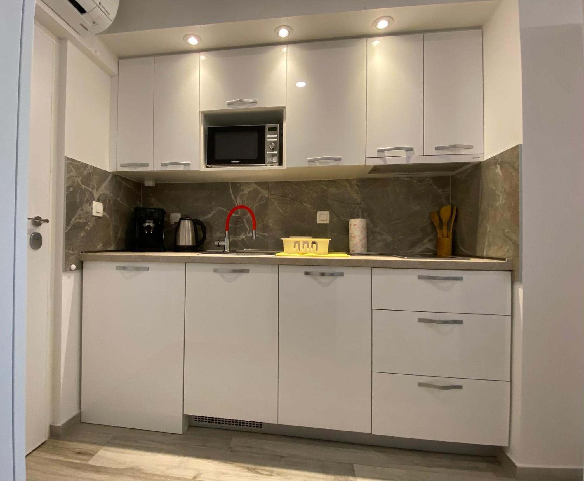 Royal Luxuria Modern
